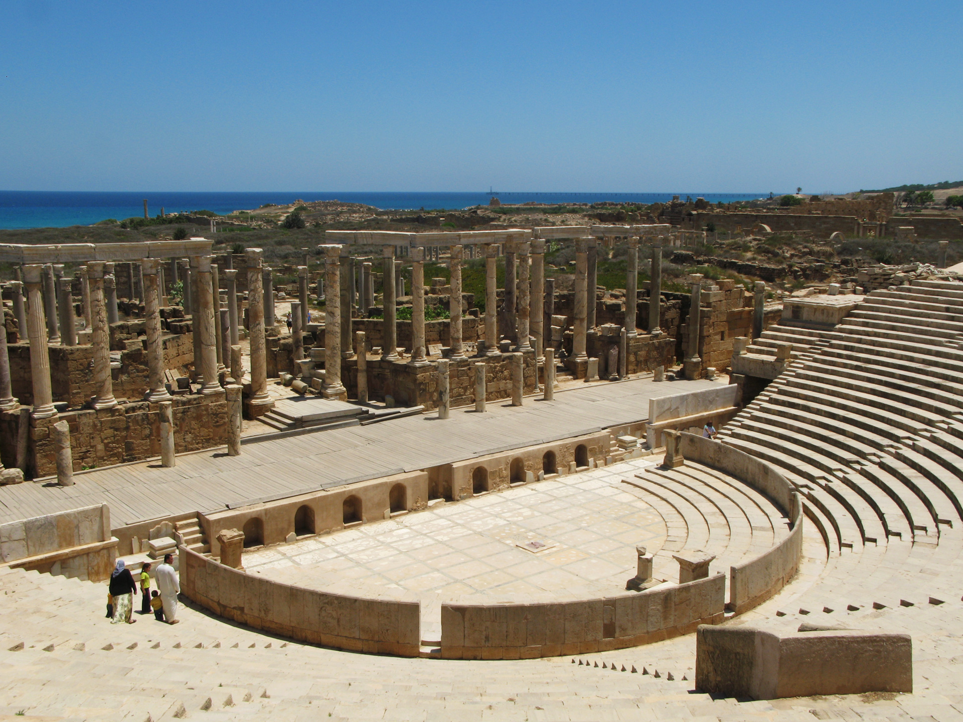 Amphitheatre, side view.